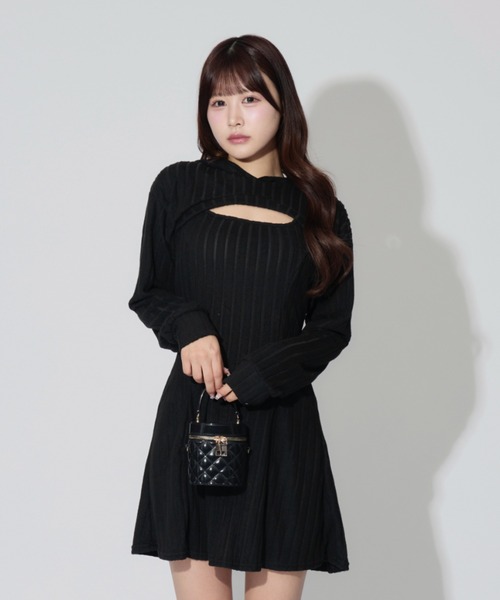 ALLuRing ChaRm（アリュリングチャーム）の「【2点セット】Ensemble Rib Knit Hoodie Dress / アンサンブルリブニットフーディワンピース（ワンピース・レディース・ブラック/グレー・FREE）」の4枚目の写真