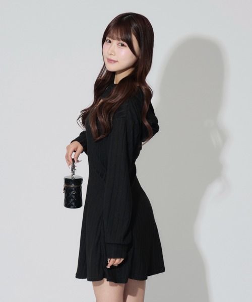 ALLuRing ChaRm（アリュリングチャーム）の「【2点セット】Ensemble Rib Knit Hoodie Dress / アンサンブルリブニットフーディワンピース（ワンピース・レディース・ブラック/グレー・FREE）」の5枚目の写真