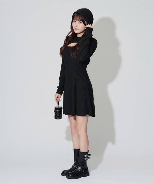 ALLuRing ChaRm（アリュリングチャーム）の「【2点セット】Ensemble Rib Knit Hoodie Dress / アンサンブルリブニットフーディワンピース（ワンピース・レディース・ブラック/グレー・FREE）」の8枚目の写真