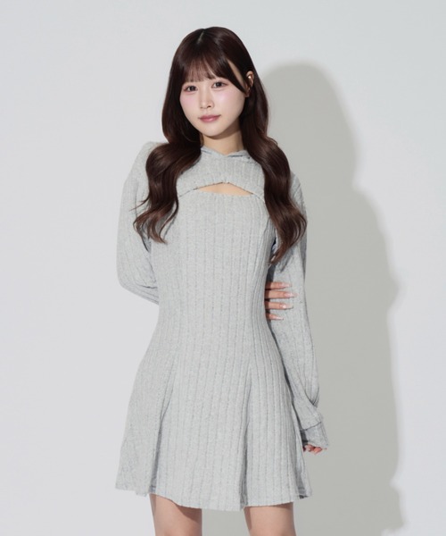 ALLuRing ChaRm（アリュリングチャーム）の「【2点セット】Ensemble Rib Knit Hoodie Dress / アンサンブルリブニットフーディワンピース（ワンピース・レディース・ブラック/グレー・FREE）」の13枚目の写真