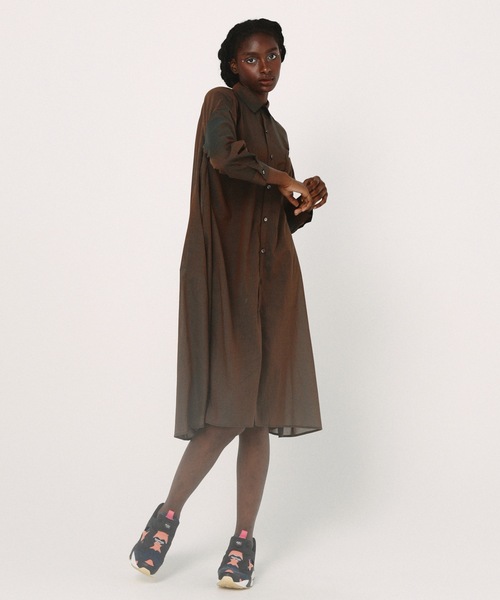 BEDSIDEDRAMA(ベットサイドドラマ)の「Mirage Maxi Shirt(シャツワンピース・レディース・ブルー/グリーン/ブラウン・1/2)」の7枚目の写真