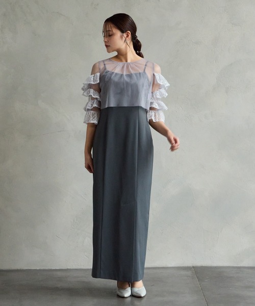 AIMER（エメ）の「【WEB限定】チュールスパンコールフリルスリーブブラウス×サテンキャミソールタイトワンピース 2点セットパーティードレス　結婚式　お呼ばれ　ドレス　20代 30代（ドレス・レディース・ブラック/キャメル/ダークグリーン・SMALL/MEDIUM）」の4枚目の写真