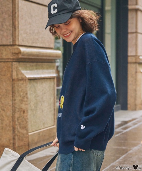 Disney（ディズニー）の「【Disney】別注 Mickey&Friends ミッキー＆フレンズ ヴィンテージライクグラフィックオーバーサイズニットプルオーバー（ニット/セーター・レディース・アイボリー/杢グレー/ネイビー系/ネイビー・FREE）」の14枚目の写真