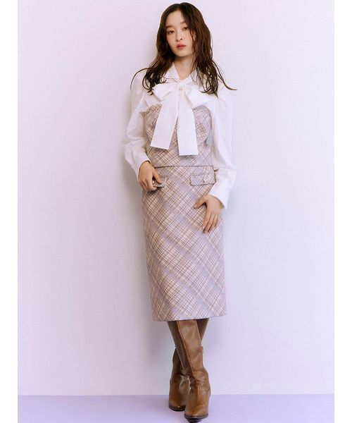 LILY BROWN(リリーブラウン)の「ウーリーチェックミディスカート(スカート・レディース・グレイッシュベージュ/ネイビー/イエロー・1/0)」の7枚目の写真