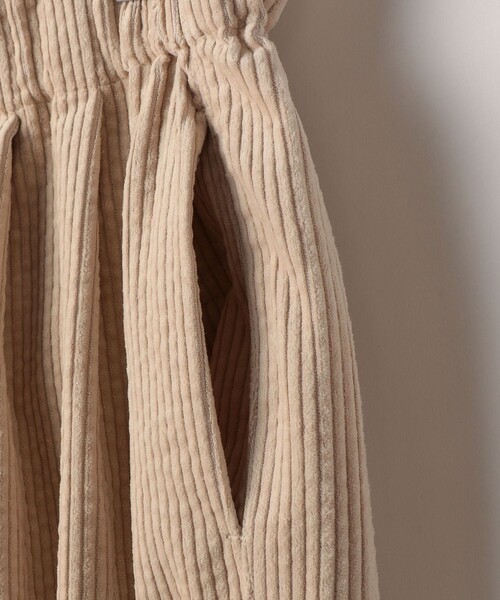 SHIPS(シップス)の「SHIPS KIDS:140~160cm / コーデュロイ タック パンツ(その他パンツ・キッズ・アイボリー・160/150/140)」の7枚目の写真