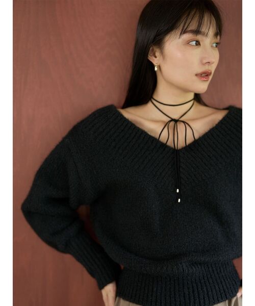 LAGUNAMOON（ラグナムーン）の「【WEB限定】Vネックカラーショートニットプルオーバー（ニット/セーター・レディース・グレー/ブルー/ブラック/ピンク/ホワイト・FREE）」の2枚目の写真