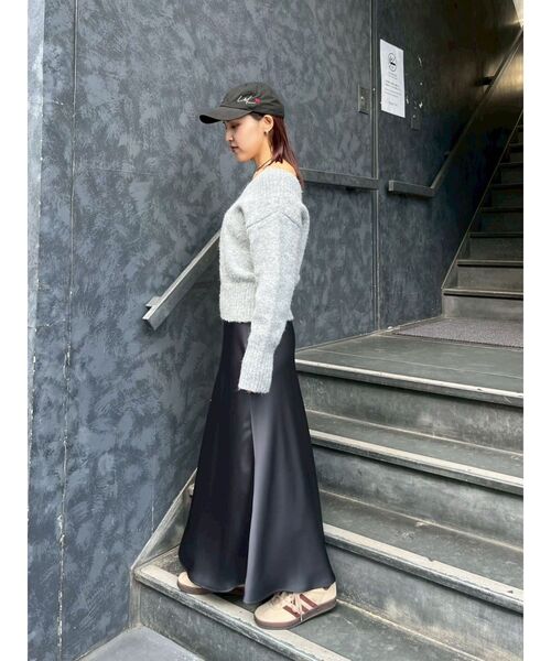 LAGUNAMOON（ラグナムーン）の「【WEB限定】Vネックカラーショートニットプルオーバー（ニット/セーター・レディース・グレー/ブルー/ブラック/ピンク/ホワイト・FREE）」の10枚目の写真