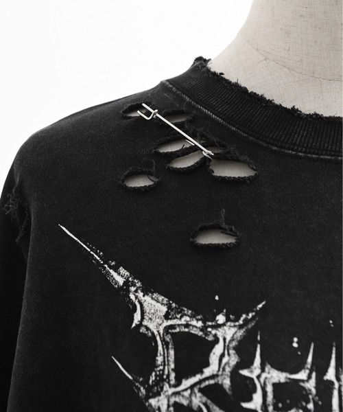 REFLEM（レフレム）の「『REFLEM/レフレム』スカルプリントダメージPO/プルオーバースウェットシャツ（スウェット・レディース・グレー/ブラック・FREE）」の15枚目の写真