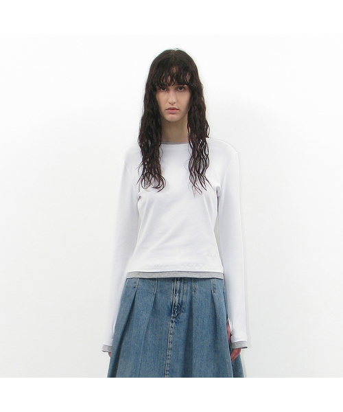 PARTIMENTO WOMEN（パルティメントウィメン）の「PWダブルレイヤードロングスリーブティー_12カラー（Tシャツ/カットソー・レディース・レッド/ブラウン/ネイビー/ベージュ/チャコール/ミント/グレー系その他/ブラウン系その他/スカイブルー/ブラック/ホワイト系その他/ホワイト・FREE）」の3枚目の写真