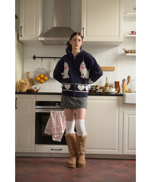 LETERIE（レテリー）の「LETERIE CAT HOODIE KNIT ZIP-UP_NAVY（パーカー・レディース・ネイビー・FREE）」の6枚目の写真