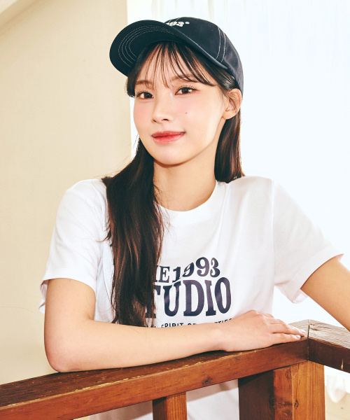 1993STUDIO(1993スタジオ)の「スタジオウーマン レギュラーフィットTシャツ_ホワイト(Tシャツ/カットソー・レディース・その他・MEDIUM/SMALL)」の3枚目の写真