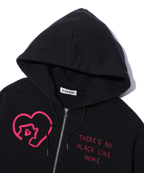 セール】HOME GRAPHIC HOOD ZIP-UP BLACK（パーカー）｜YOUHEE（ユヒ