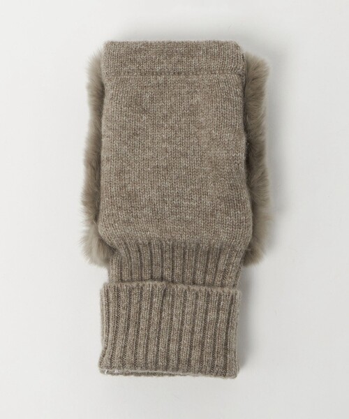 UNITED ARROWS（ユナイテッドアローズ）の「レッキスラビットファー フィンガーレスグローブ（手袋・レディース・ダークグレー/ダークブラウン/ベージュ・FREE）」の9枚目の写真