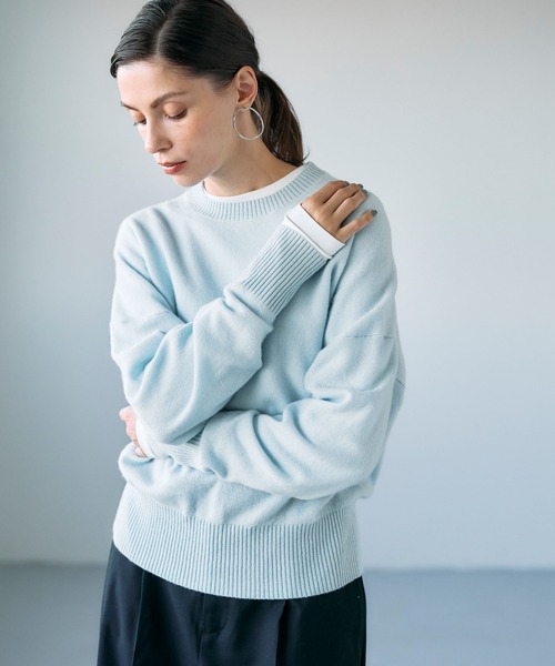 N.O.R.C(ノーク)の「【CASHMERE100%】カシミヤクルーネックニット(ニット/セーター・レディース・チャコール/ベージュ/ブラック/サックスブルー/ライラック・フリー)」の4枚目の写真
