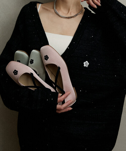 MARY QUANT（マリークワント）の「MARY QUANT × PUBLUX/マリークワント 刺繍 サテン バレエシューズ [23.0-24.5cm]限定展開（バレエシューズ・レディース・グリーン/ブラック/ピンク・23.0cm/23.5cm/24.0cm/24.5cm）」の22枚目の写真