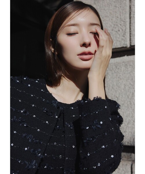 限定価格　新品タグ付きyori コットンベルベットジャケット　ブラック　38 FLOWER HIDE AND SEEK ジャケット（ノーカラージャケット）｜TOCCA