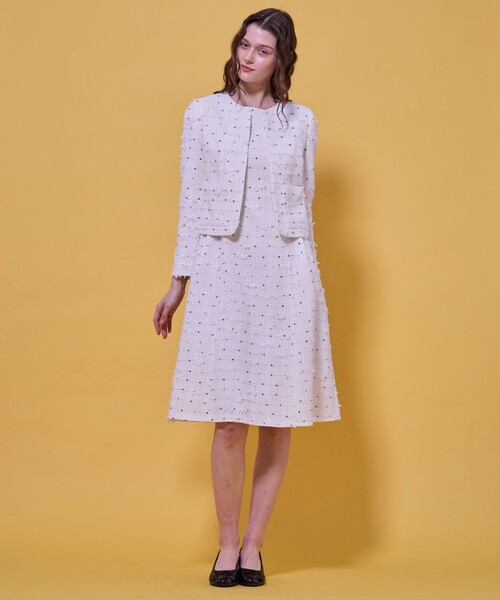 TOCCA（トッカ）の「FLOWER HIDE AND SEEK ジャケット（ノーカラージャケット・レディース・ブラック系/アイボリー系・6/4/2/0）」の13枚目の写真