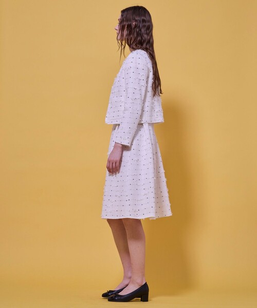 TOCCA（トッカ）の「FLOWER HIDE AND SEEK ジャケット（ノーカラージャケット・レディース・ブラック系/アイボリー系・6/4/2/0）」の14枚目の写真
