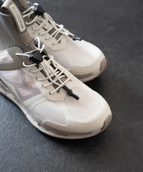 MOISTHROUGH360 特許取得・通気防水システム採用”モイスルー360