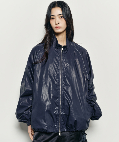 NICK&NICOLE（ニックアンドニコール）の「OVERSIZED NICK NICOLE PIPING JUMPER_NAVY（ナイロンジャケット・レディース・その他・FREE）」の2枚目の写真