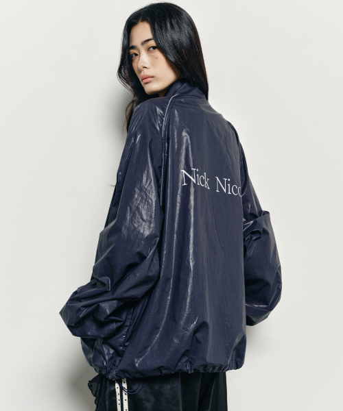 NICK&NICOLE（ニックアンドニコール）の「OVERSIZED NICK NICOLE PIPING JUMPER_NAVY（ナイロンジャケット・レディース・その他・FREE）」の3枚目の写真