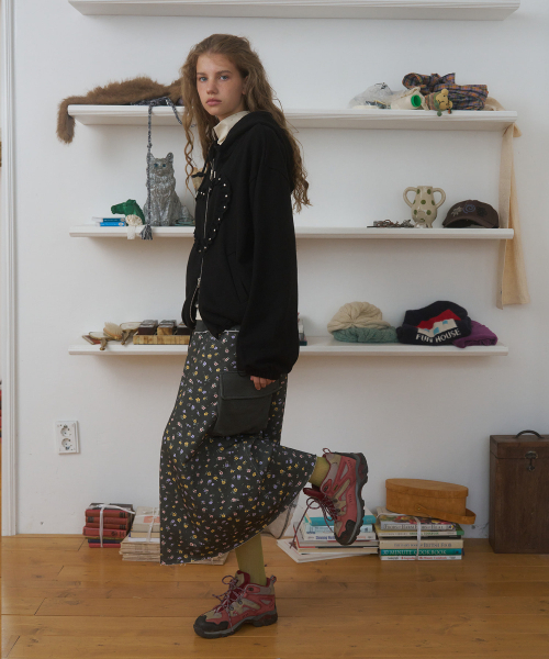 FUN FROM FUN(ファンフロムファン)の「Pocket Long Skirt, Black(スカート・レディース・その他・OS)」の7枚目の写真