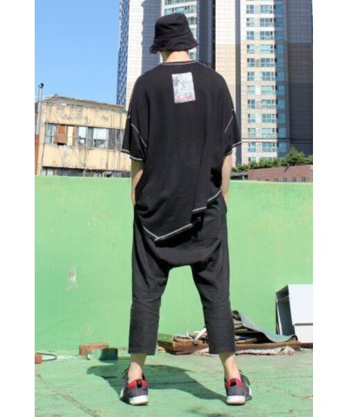 DEMARC(ドゥマーク)の「男女共用 アンバランス 半袖Tシャツ ブラック(Tシャツ/カットソー・メンズ・その他・FREE)」の12枚目の写真