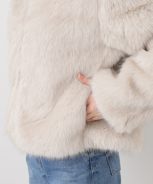 Deuxieme Classe(ドゥーズィエムクラス)の「Kate Fur ジャケット(その他アウター・レディース・ホワイト系その他・FREE)」の17枚目の写真