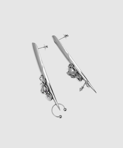 D'heygere（ディヘラ）の「Stiletto Nail Earrings（ピアス（両耳用）・レディース・シルバー・ONE SIZE）」の2枚目の写真