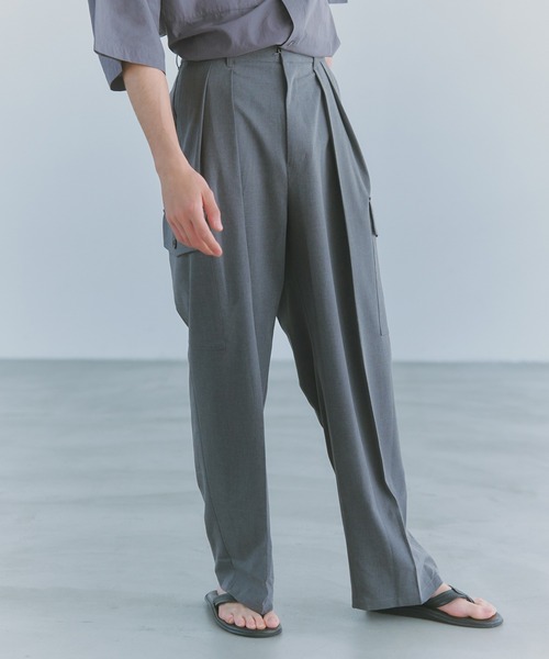 NewAnce(ニュアンス)の「【NewAnce】Two Tuck Slacks Cargo Pants(カーゴパンツ・メンズ・グレー/ブラック・S/M/L)」の10枚目の写真