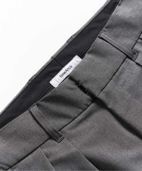 NewAnce(ニュアンス)の「【NewAnce】Two Tuck Slacks Cargo Pants(カーゴパンツ・メンズ・グレー/ブラック・S/M/L)」の16枚目の写真