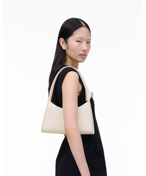 MARC JACOBS(マークジェイコブス)の「THE GLAM CLAW CLIP SHOULDER/ザ グラム クロー クリップ ショルダー バッグ(ショルダーバッグ・レディース・グリーン系その他/ホワイト×シルバー/ブラック・ONE SIZE)」の12枚目の写真