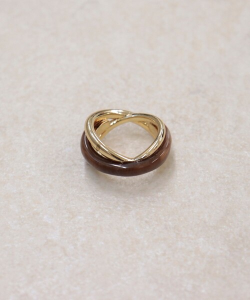 fredy emue（フレディエミュ）の「カラーストーンメタルクロスリング（リング・レディース・ブラウン/オリーブ・FREE）」の6枚目の写真