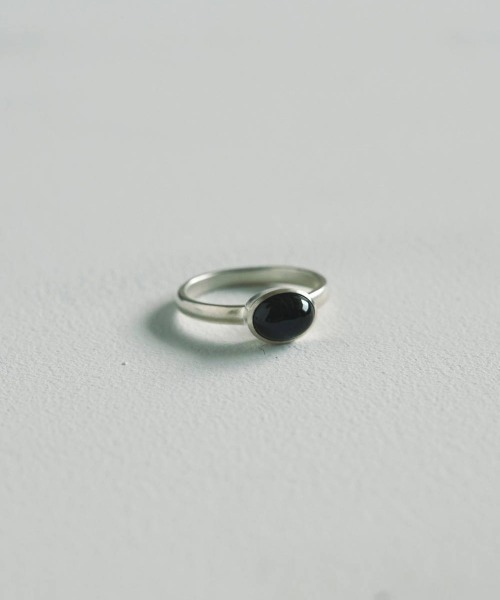 anuke(アンヌーク)の「Stone Thin RIng(リング・レディース・シルバー/ゴールド・#11/#13)」の2枚目の写真