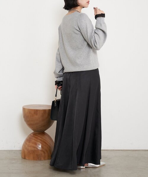 Jena espace merveilleux（ジェナ　エスパスメルヴェイユ）の「【春まで着れる】ラメプレーティングVニット（ニット/セーター・レディース・ライトグレー/ベージュ/ブルー系その他・FREE）」の6枚目の写真