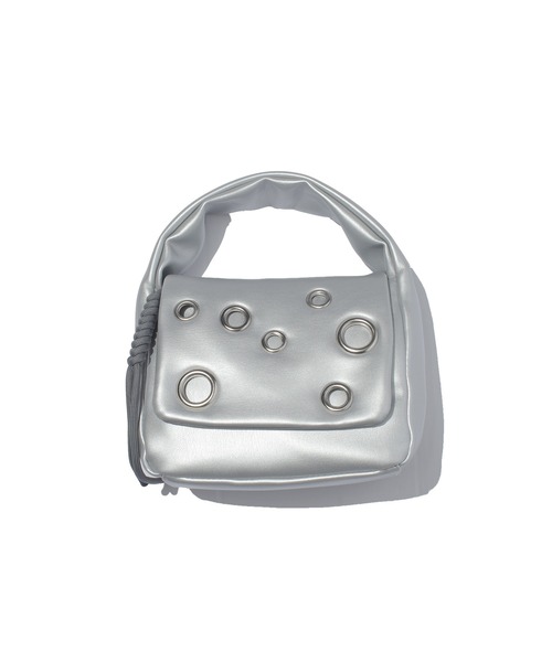 F/CE. (エフシーイー)の「F/CE. TECH LEATHER EYELET MINI POACH / エフシーイー テックレザー アイレット ミニポーチ(ハンドバッグ・レディース・ベージュ/ブラック/シルバー・FREE)」の3枚目の写真