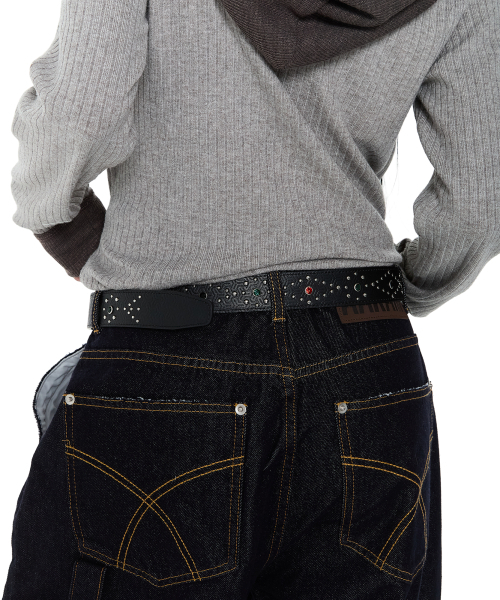 AAKAM(アーカム)の「Gem Studded Leather Belt (Black)(ベルト・レディース・その他・FREE)」の6枚目の写真