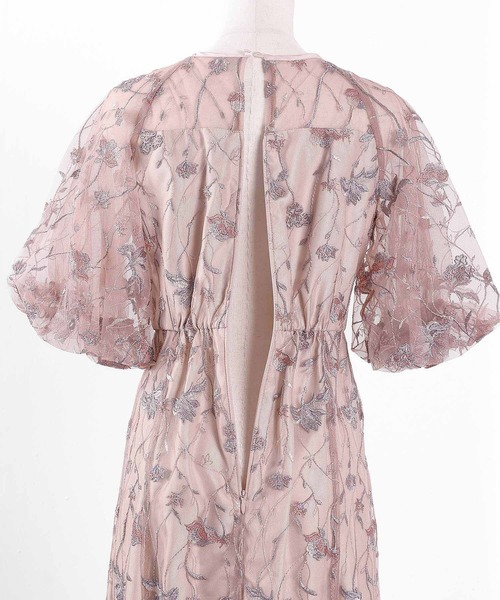 Kana（カナ）の「パフスリーブ 花柄刺繍レースチュールAラインワンピースドレス パーティー 結婚式 お呼ばれ オケージョン（ドレス・レディース・イエロー/ネイビー/ピンク/ブラック・M）」の8枚目の写真