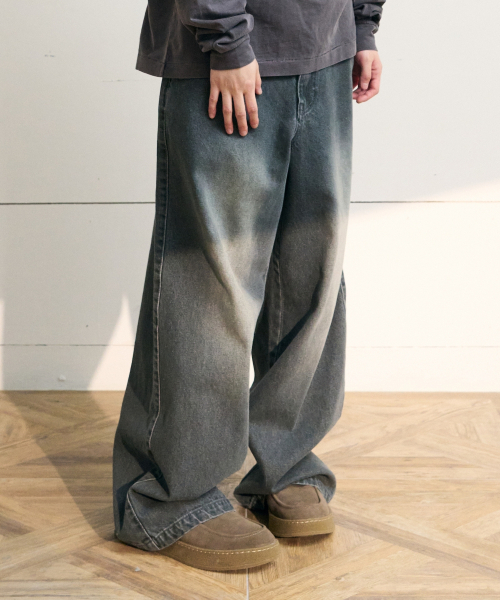 eastserviceshop(イーストサービスショップ)の「ESSウォッシュワイドデニムパンツ - グレー(デニムパンツ・レディース・グレー・FREE/48/50)」の2枚目の写真