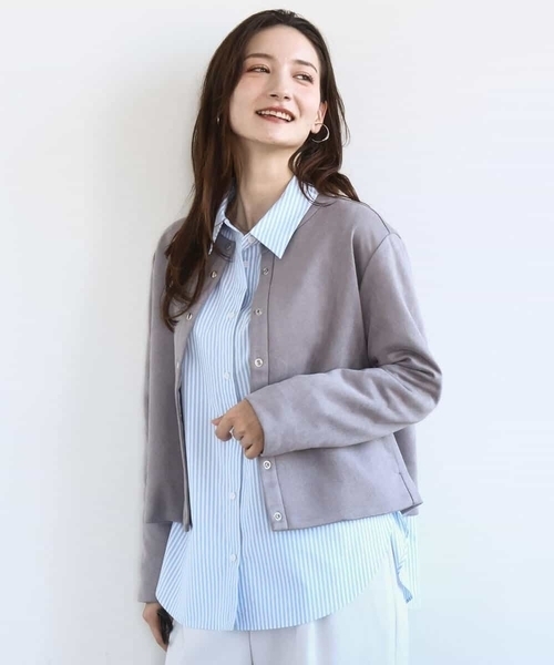 MK MICHEL KLEIN（エムケーミッシェルクラン）の「フェイクスウェード ドット釦ジャケット/洗える（ノーカラージャケット・レディース・グレー/アイボリー・38）」の3枚目の写真