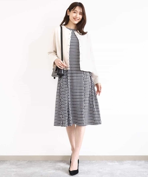 MK MICHEL KLEIN（エムケーミッシェルクラン）の「フェイクスウェード ドット釦ジャケット/洗える（ノーカラージャケット・レディース・グレー/アイボリー・38）」の12枚目の写真