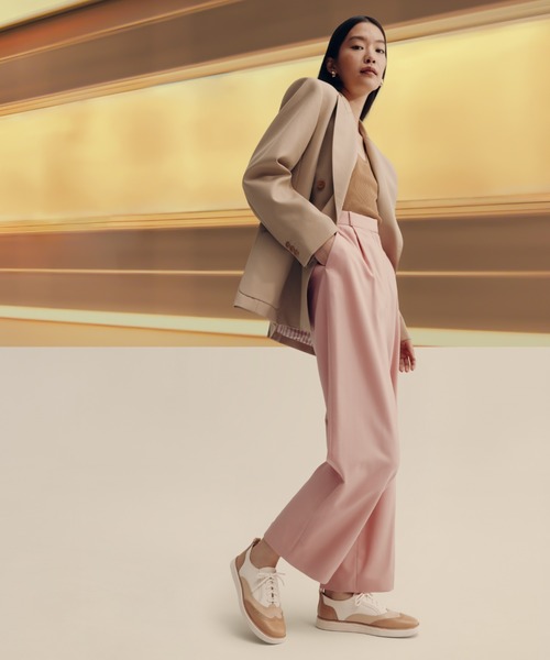 COLE HAAN（コールハーン）の「オリジナルグランド カマリン ウィングチップ オックスフォード womens（ドレスシューズ・レディース・ホワイト・7.5/7/6.5/6/5.5/9/8.5/8/5）」の2枚目の写真