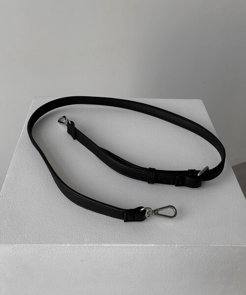 CAPRICIEUX LE'MAGE(カプリシューレマージュ)の「2SETフラップシュリンクバッグ(ショルダーバッグ・レディース・ベージュ/ブラック/アイボリー・FREE)」の11枚目の写真