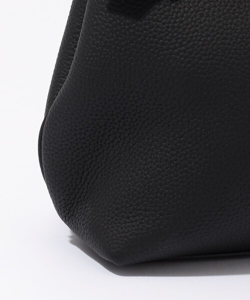 tov（トーヴ）の「TOV MIMI TOTE S バッグ（ハンドバッグ・レディース・ブラック・FREE）」の14枚目の写真