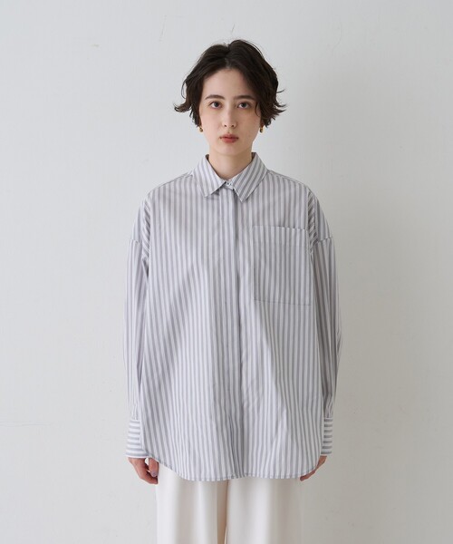 Rouge vif Anna（ルージュヴィフアンナ）の「コットンマルチストライプビッグシャツ/オーバーサイズ/メンズライク/春服/大人カジュアル/手洗い可能（シャツ/ブラウス・レディース・グレー/サックスブルー・フリー）」の14枚目の写真