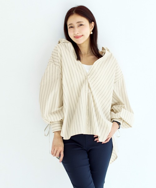 coca(coca)(コカ)の「袖シャーリングシャツ(シャツ/ブラウス・レディース・ブルー/アイボリー・L/M/S)」の9枚目の写真