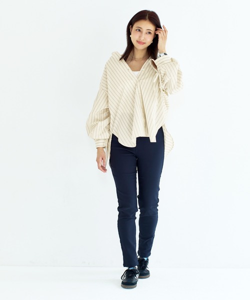 coca(coca)(コカ)の「袖シャーリングシャツ(シャツ/ブラウス・レディース・ブルー/アイボリー・L/M/S)」の13枚目の写真