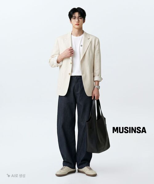 MUSINSA STANDARD（ムシンサスタンダード）の「シンセティックレザーラウンドショルダーバッグ[ブラック]（ショルダーバッグ・メンズ・その他・FREE）」の4枚目の写真