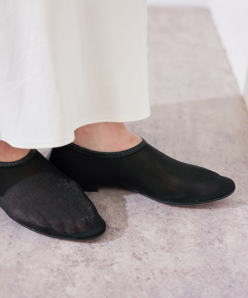 FRAMeWORK(フレームワーク)の「NEBULONIE/ネブローニ 別注ROCK シアーフラットシューズ(その他シューズ・レディース・ブラック・36/37)」の3枚目の写真