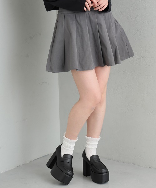 DEMETER(デメテル)の「厚底 プラットフォーム ローファーパンプス(ローファー・レディース・ブラック/オフホワイト・S/M/L/LL)」の7枚目の写真
